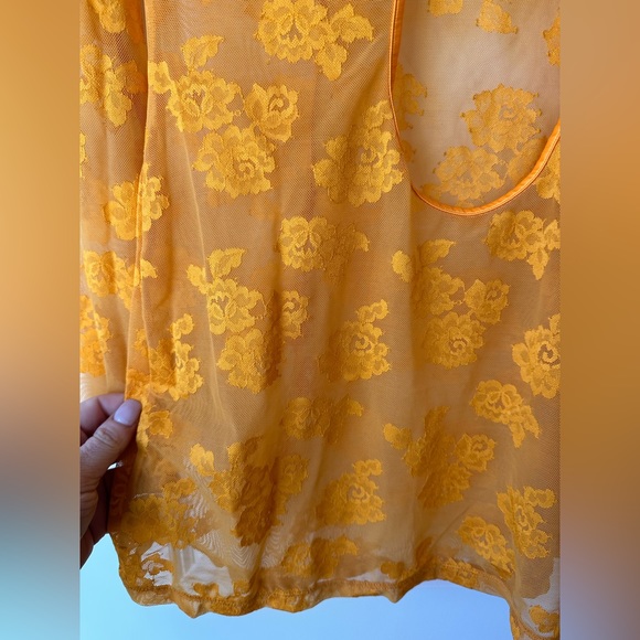 Savage x Fenty Strap Up Long-Sleeve Lace Slip Yellow Amber (Size M) - Picture 5 of 13